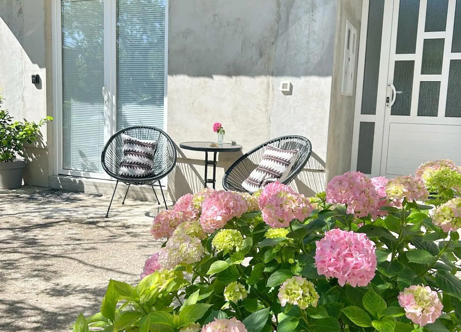 Apartments D&A زادار