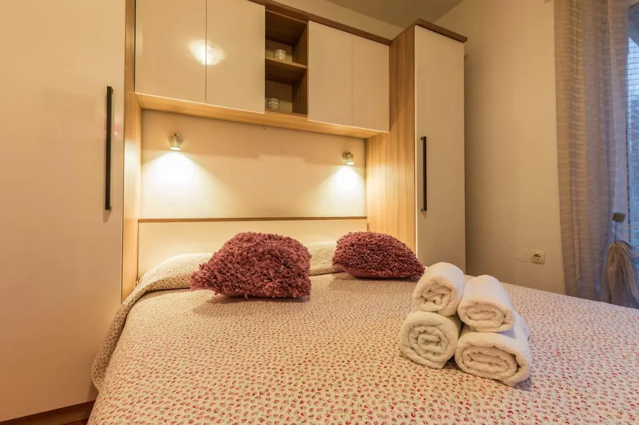 Apartments D&A زادار